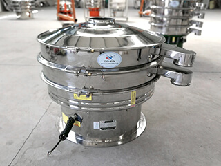 使用一些耐腐蝕、需要干凈的使用環境,比如食品、化工行業,可分為圓形篩、方型篩、滾筒篩等多種型號